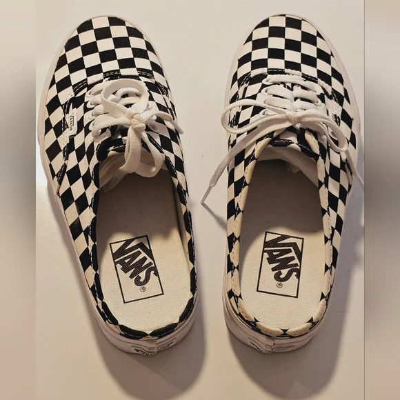 Womens 8.5 Black Whita Slip On Vans Sneaker Shoes - Picture 9 of 11